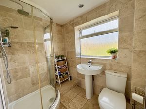 Family Shower Room- click for photo gallery